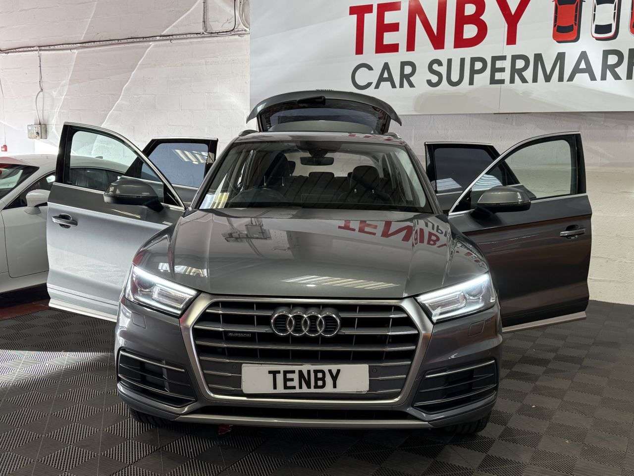 2018 AUDI Q5 2018 AUDI Q5