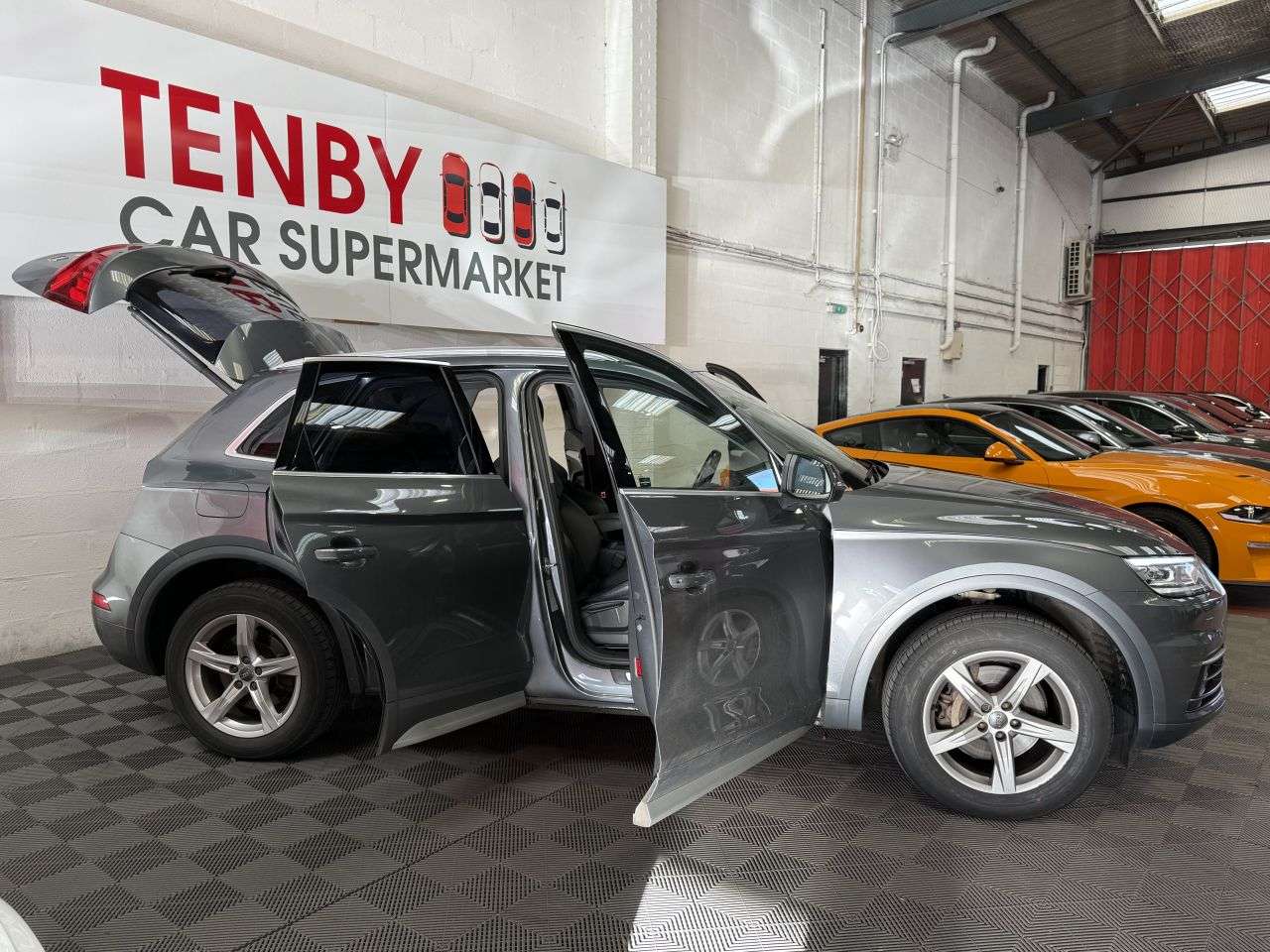 2018 AUDI Q5 2018 AUDI Q5