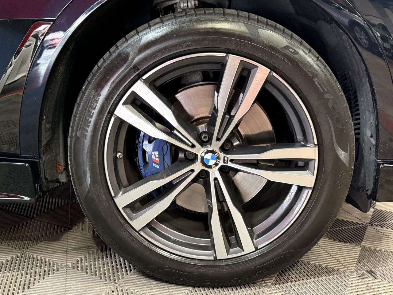 2021 BMW X7 2021 BMW X7