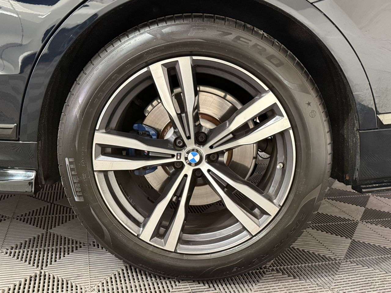 2021 BMW X7 2021 BMW X7