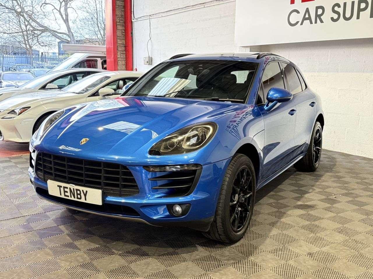 2016 PORSCHE MACAN 2016 PORSCHE MACAN