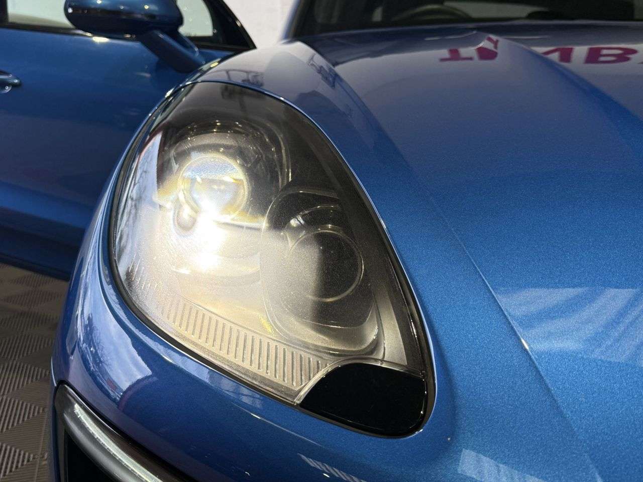 2016 PORSCHE MACAN 2016 PORSCHE MACAN