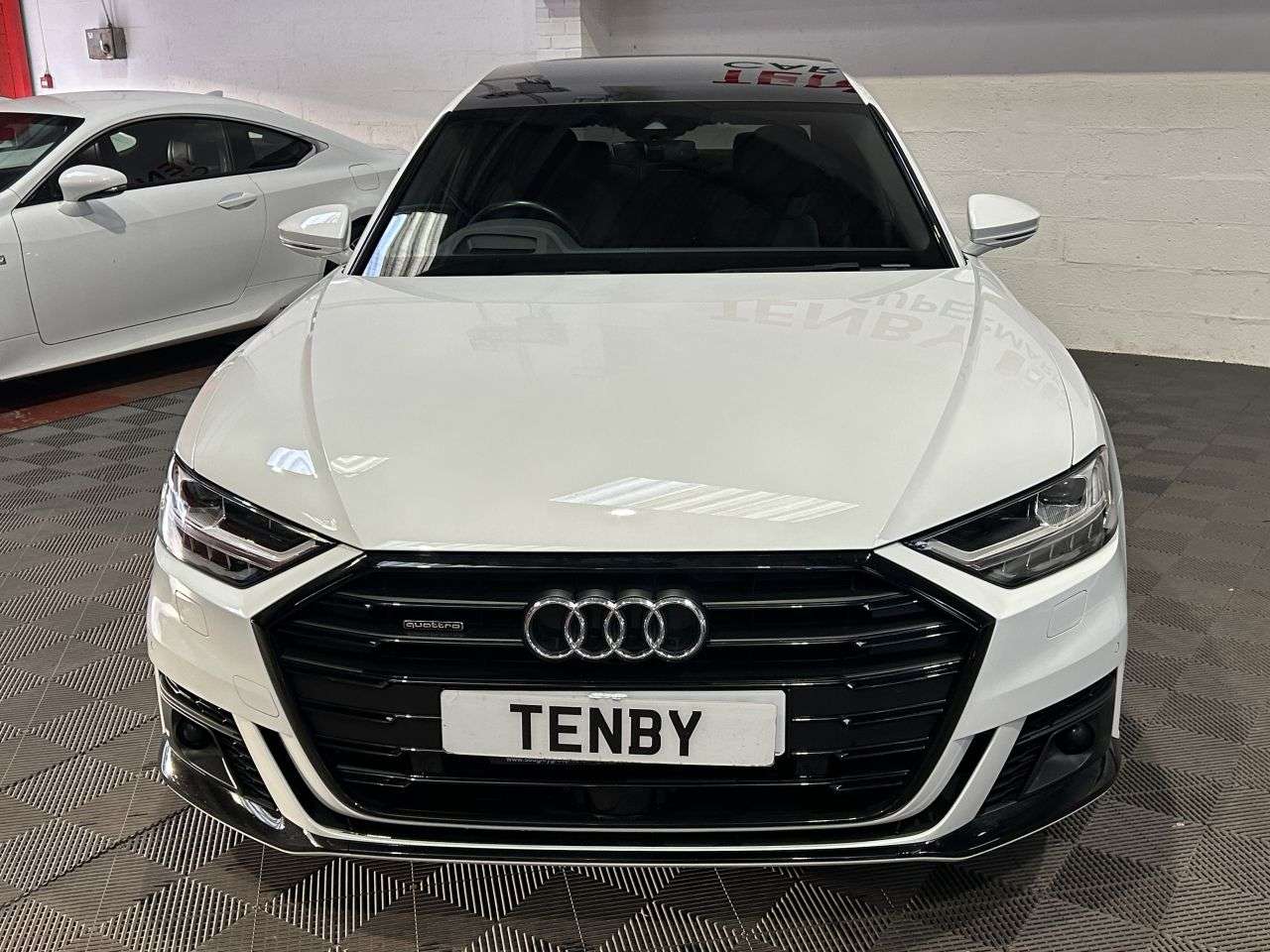 2021 AUDI A8 2021 AUDI A8