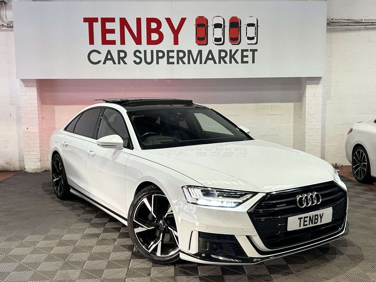 2021 AUDI A8 2021 AUDI A8