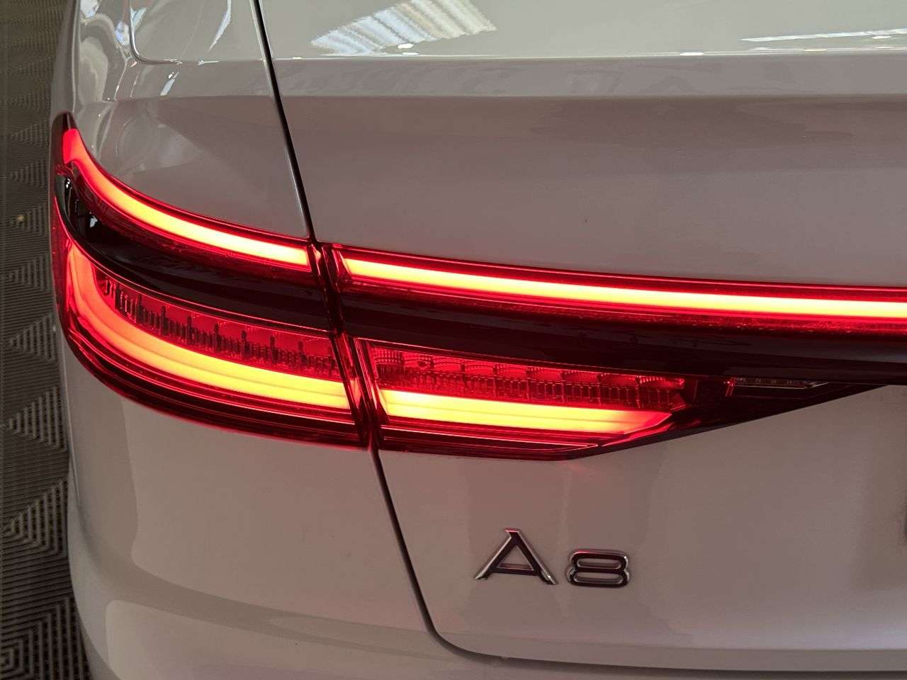 2021 AUDI A8 2021 AUDI A8