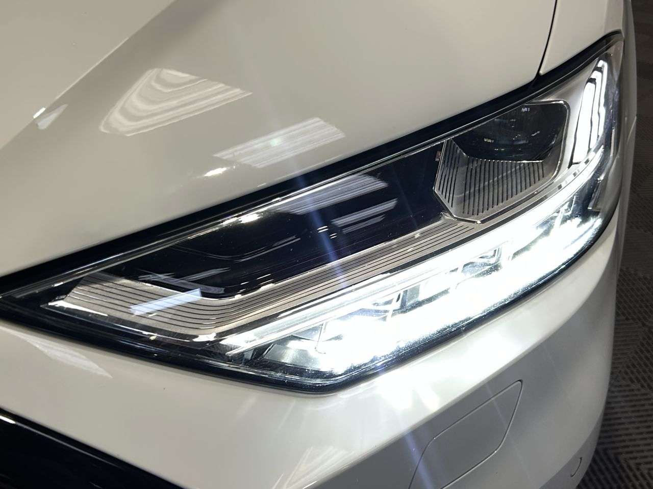 2021 AUDI A8 2021 AUDI A8