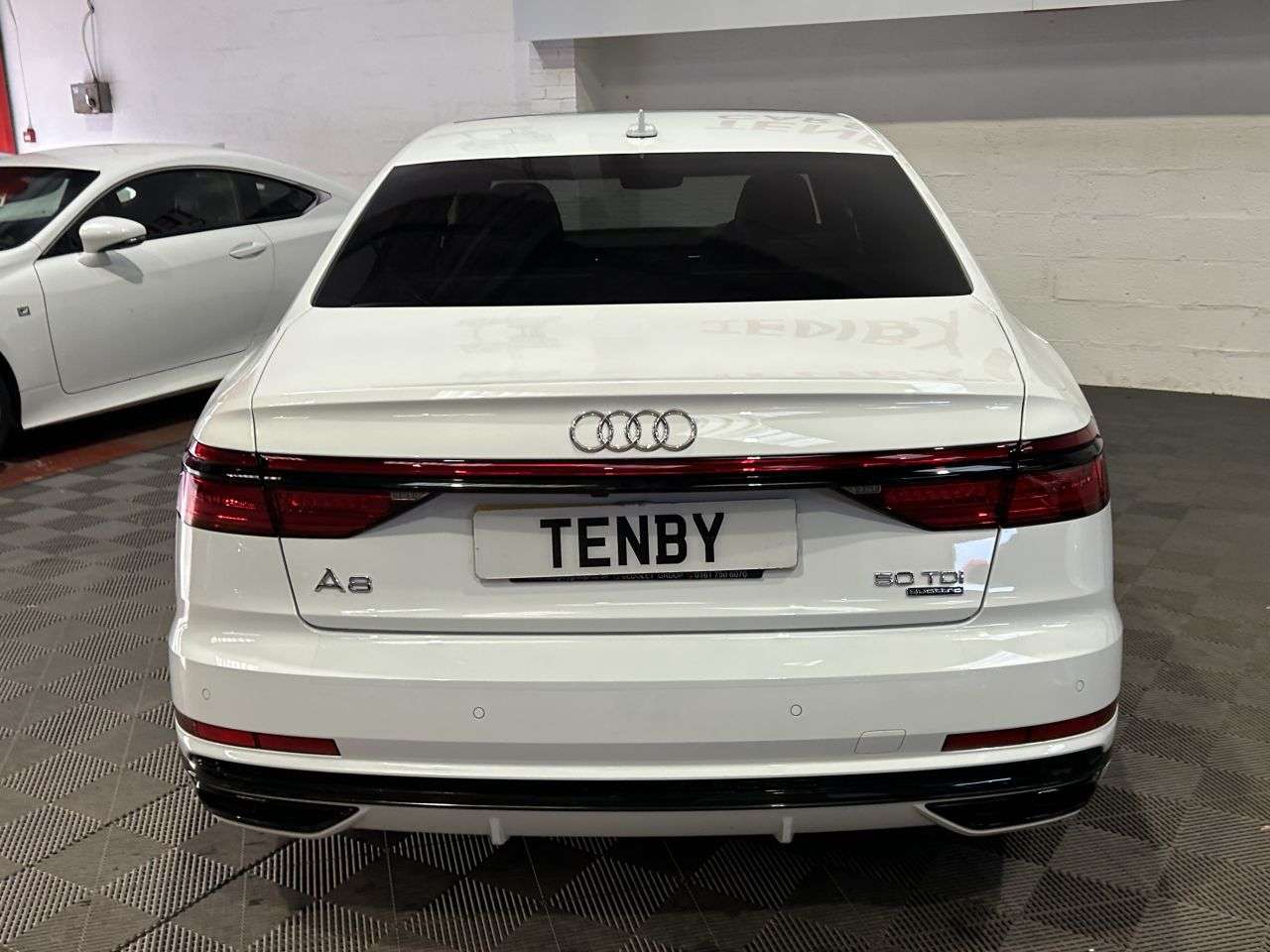 2021 AUDI A8 2021 AUDI A8