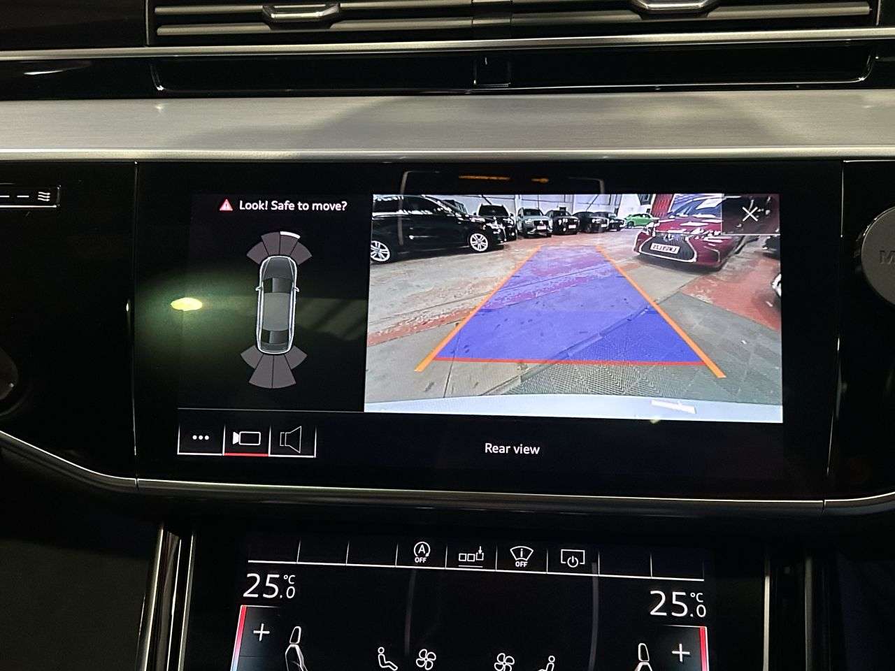 2021 AUDI A8 2021 AUDI A8
