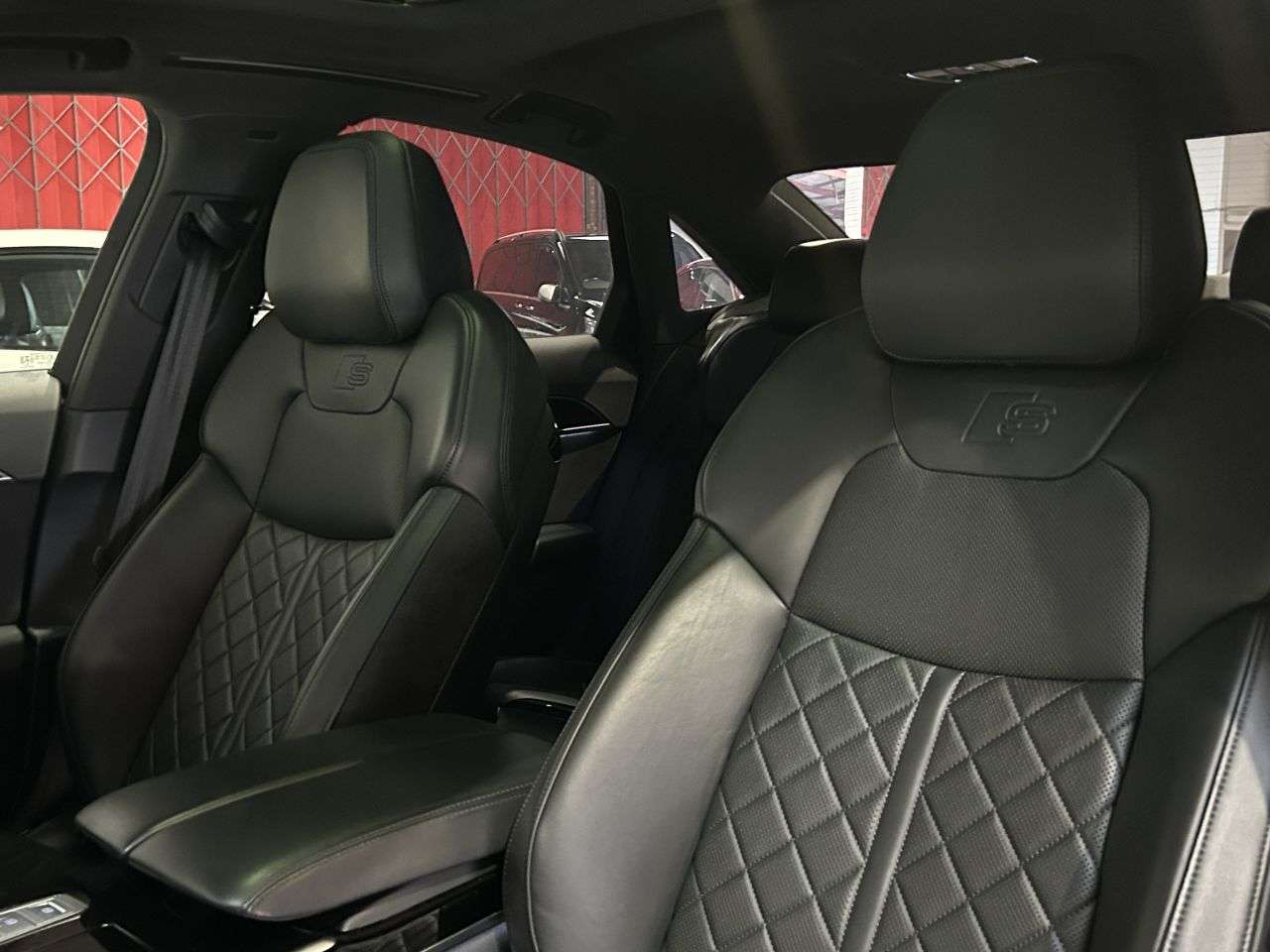 2021 AUDI A8 2021 AUDI A8