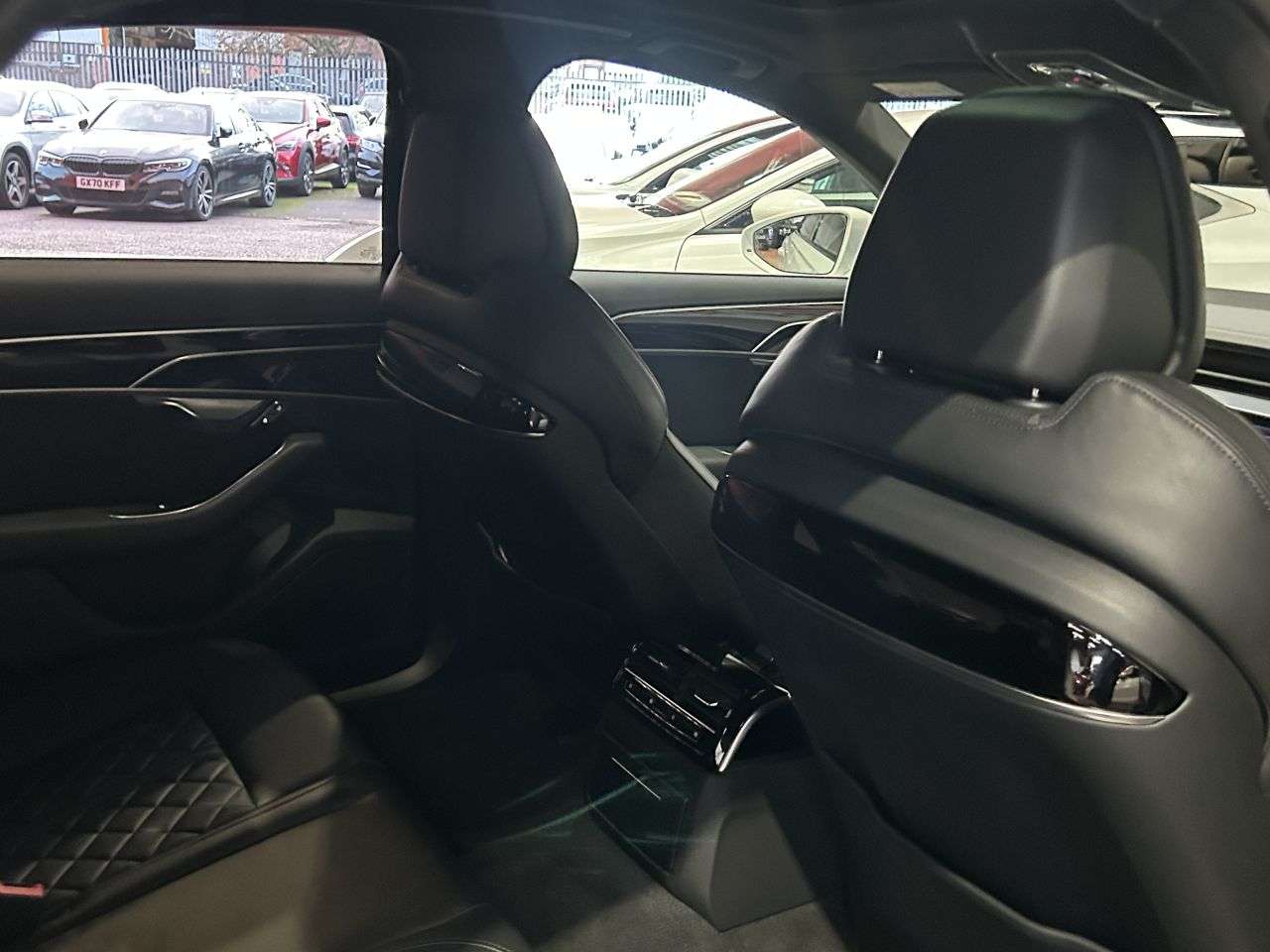 2021 AUDI A8 2021 AUDI A8