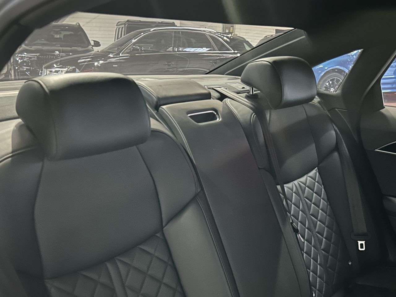 2021 AUDI A8 2021 AUDI A8