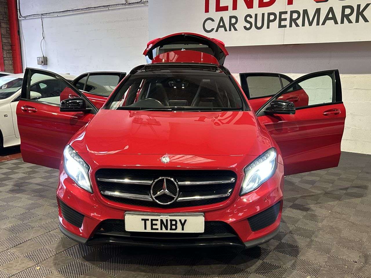 2016 MERCEDES-BENZ GLA 2016 MERCEDES-BENZ GLA