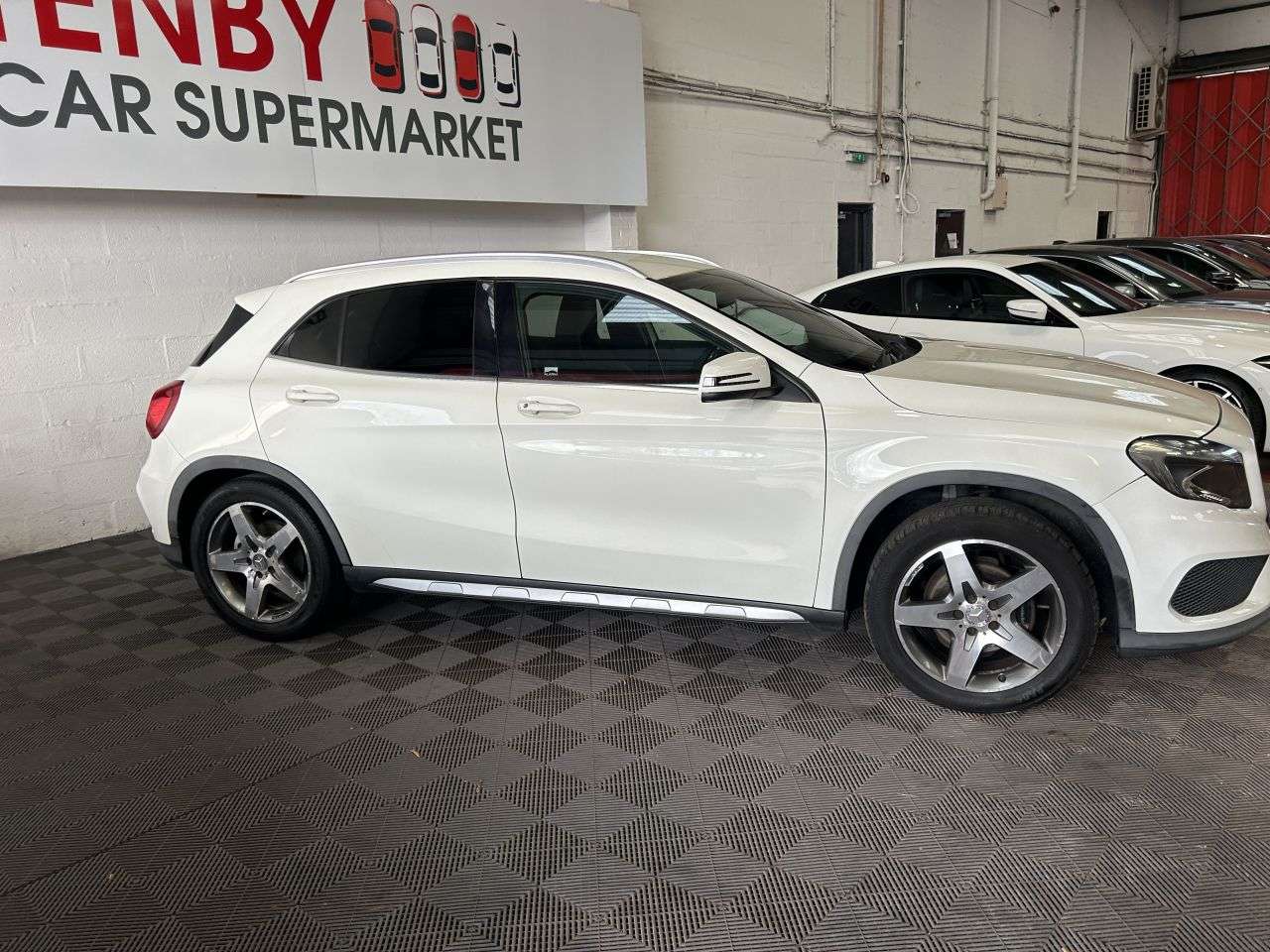 2015 MERCEDES-BENZ GLA 2015 MERCEDES-BENZ GLA