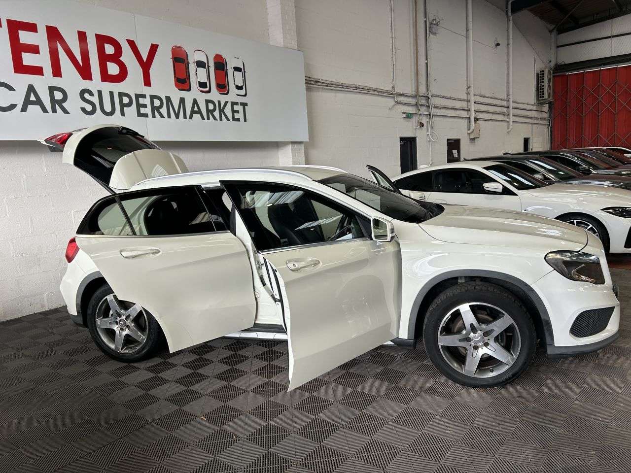 2015 MERCEDES-BENZ GLA 2015 MERCEDES-BENZ GLA