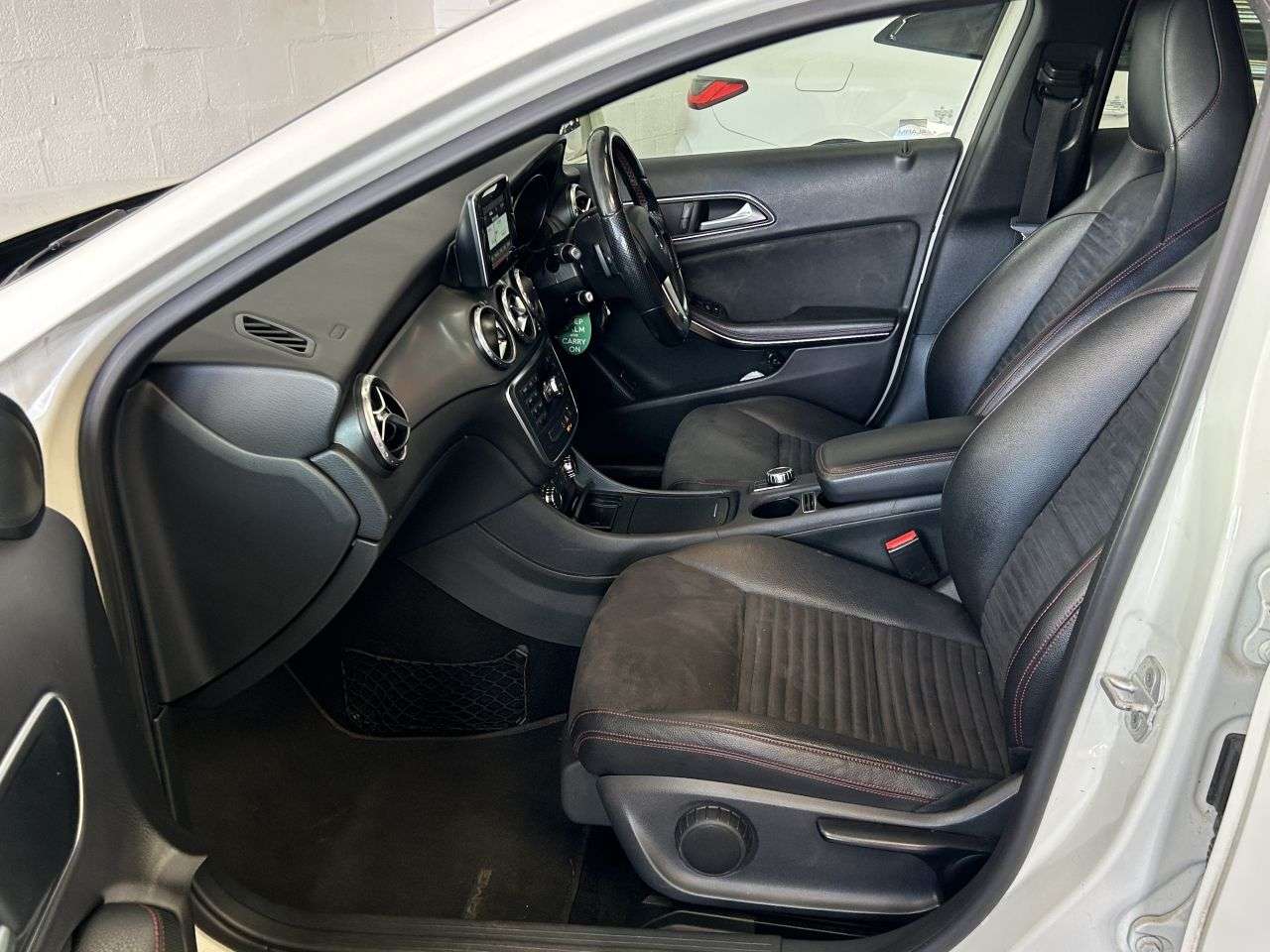 2015 MERCEDES-BENZ GLA 2015 MERCEDES-BENZ GLA