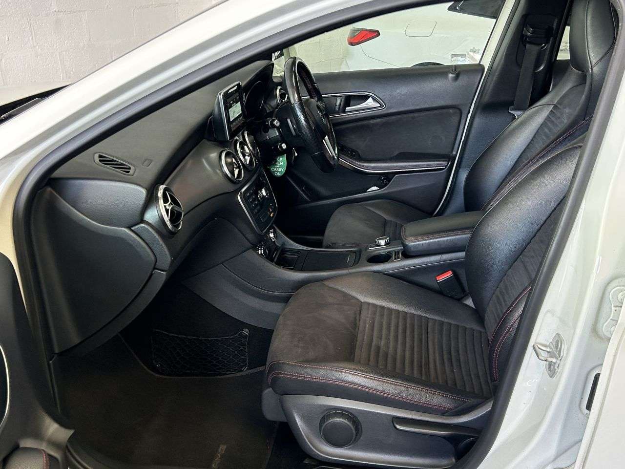 2015 MERCEDES-BENZ GLA 2015 MERCEDES-BENZ GLA
