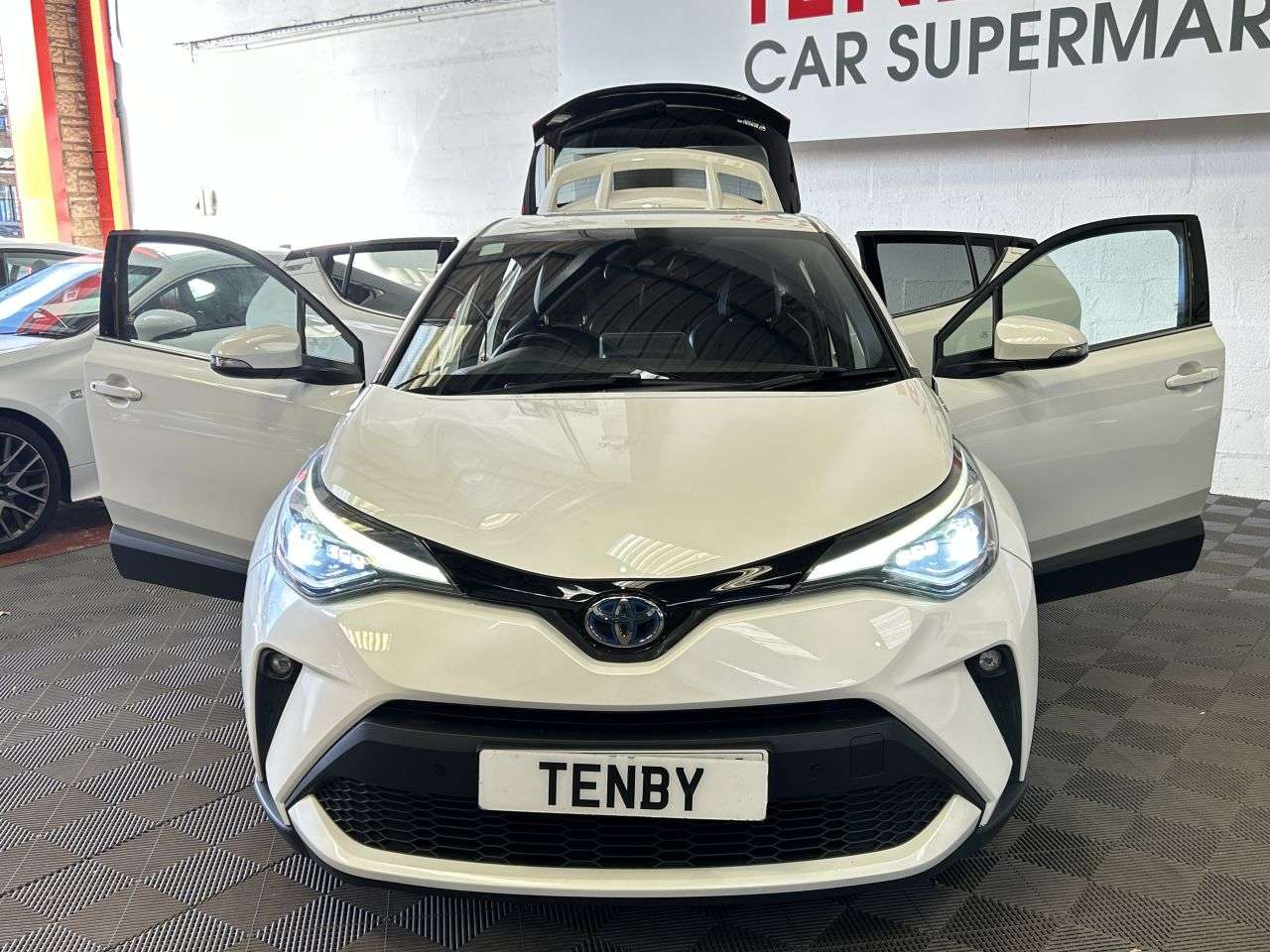 2020 TOYOTA C-HR 2020 TOYOTA C-HR