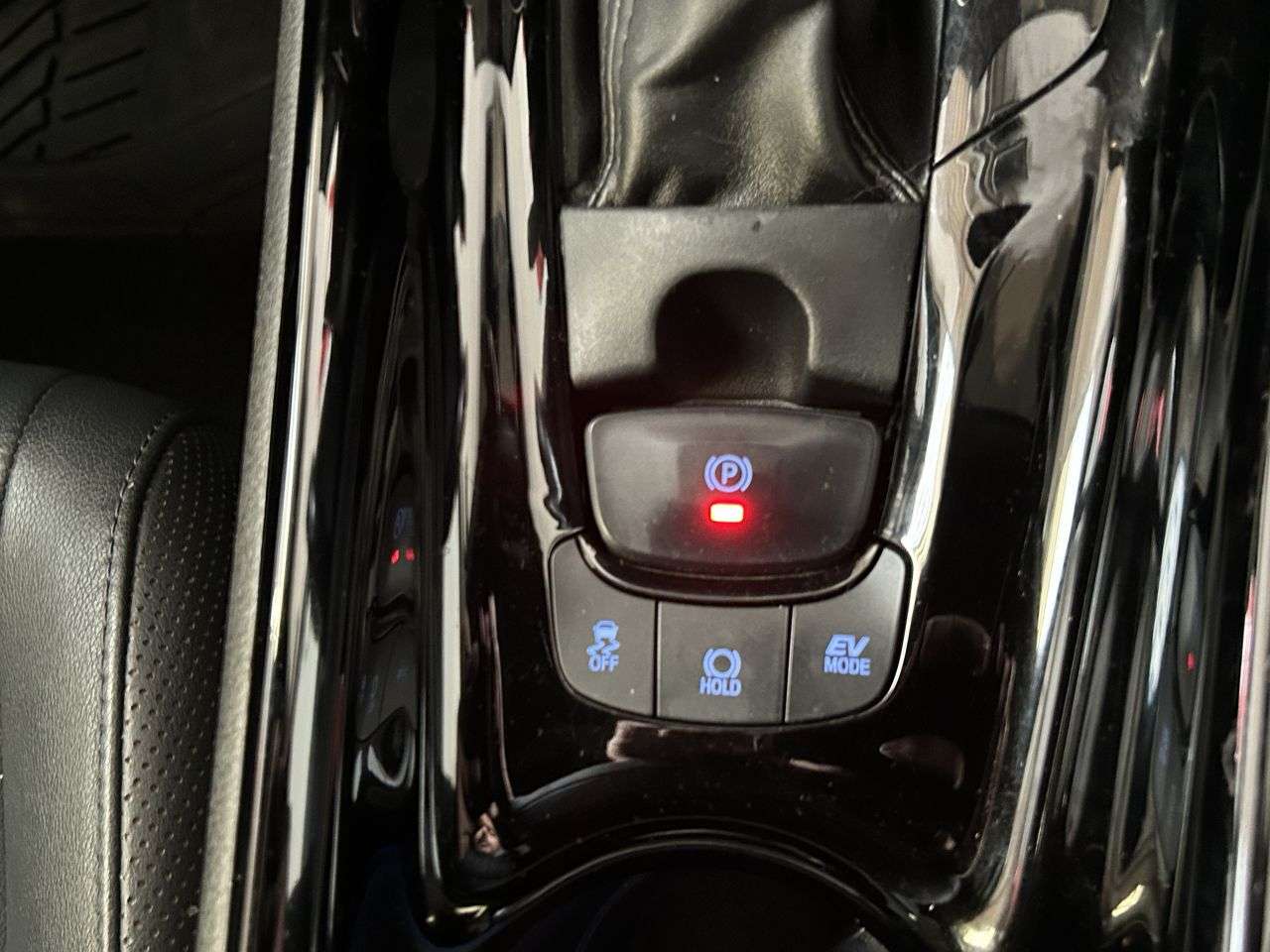 2020 TOYOTA C-HR 2020 TOYOTA C-HR