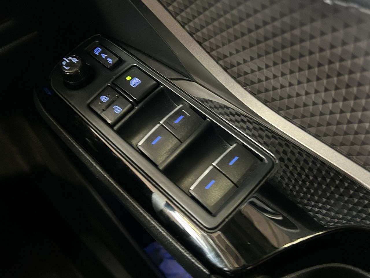 2020 TOYOTA C-HR 2020 TOYOTA C-HR