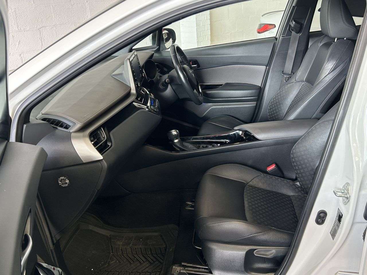 2020 TOYOTA C-HR 2020 TOYOTA C-HR