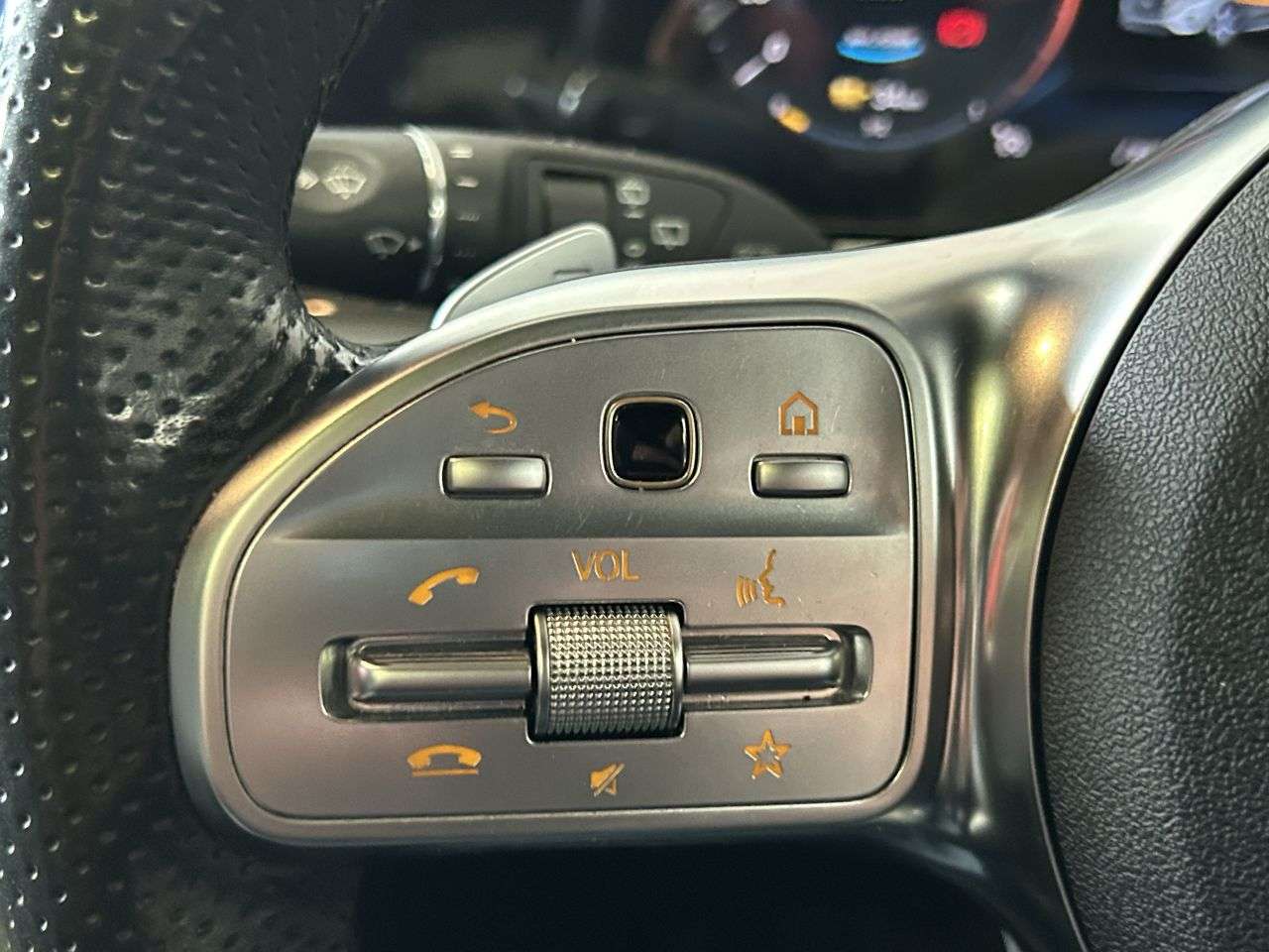 2020 MERCEDES-BENZ EQC 2020 MERCEDES-BENZ EQC