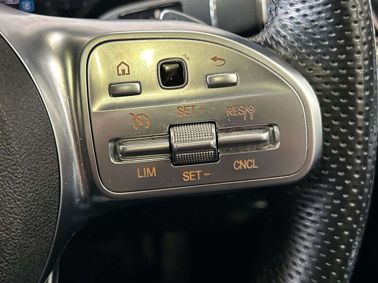 2020 MERCEDES-BENZ EQC 2020 MERCEDES-BENZ EQC