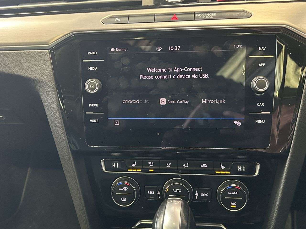 2019 VOLKSWAGEN PASSAT 2019 VOLKSWAGEN PASSAT