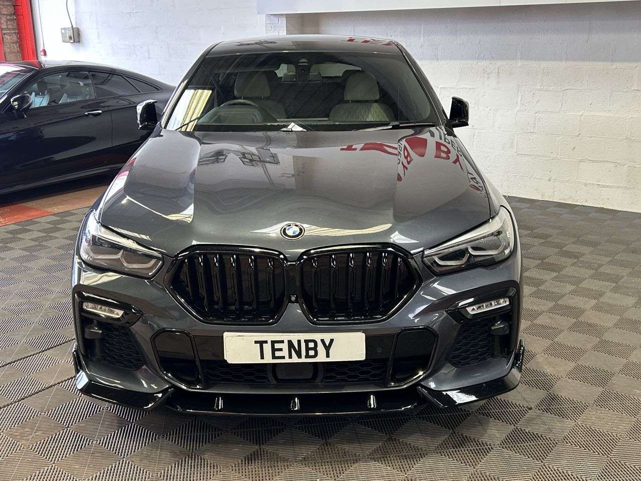 A 2019 BMW X6 3.0 30d M Sport SUV 5dr Diesel Auto xDrive Euro 6 (s/s) (265 ps) 22"ALLOYS+ A 2019 BMW X6 3.0 30d M Sport SUV 5dr Diesel Auto xDrive Euro 6 (s/s) (265 ps) 22"ALLOYS+