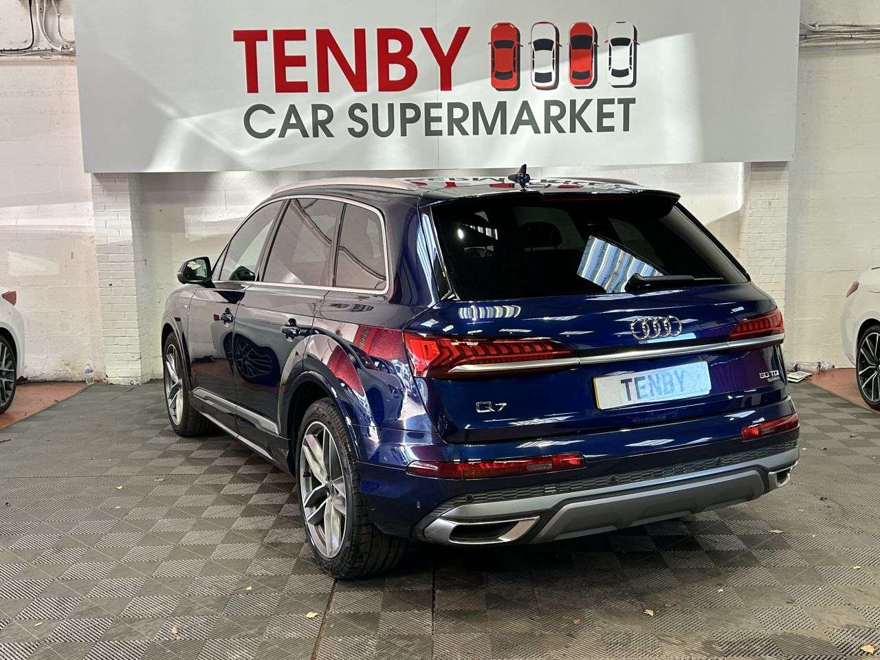 2020 AUDI Q7 2020 AUDI Q7