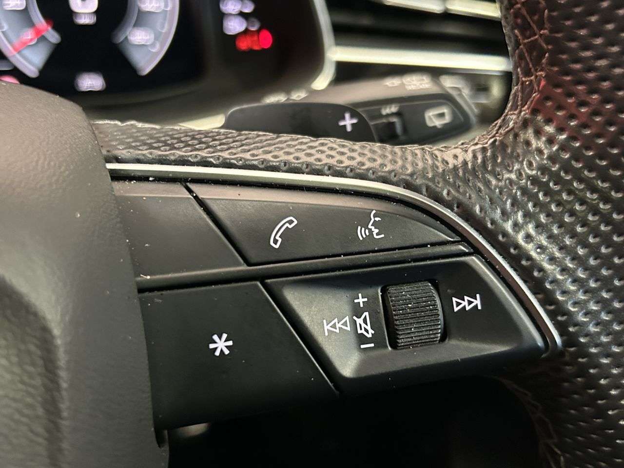 2020 AUDI Q7 2020 AUDI Q7