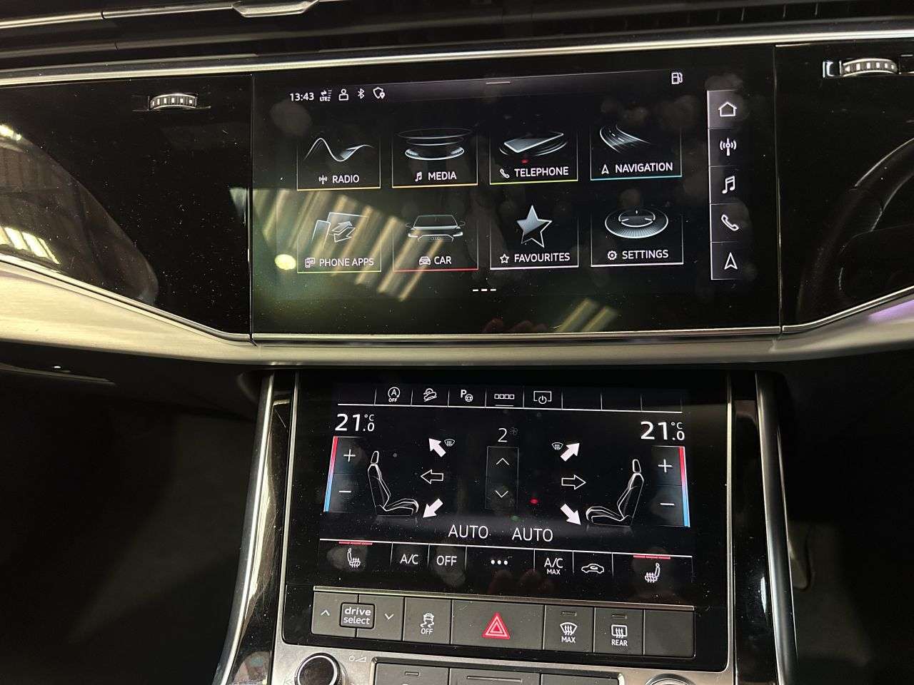 2020 AUDI Q7 2020 AUDI Q7