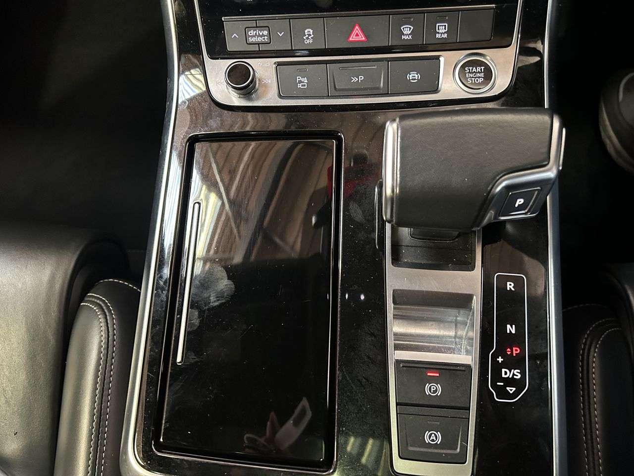 2020 AUDI Q7 2020 AUDI Q7
