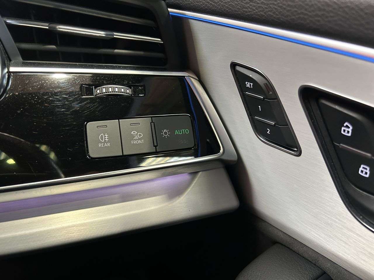 2020 AUDI Q7 2020 AUDI Q7