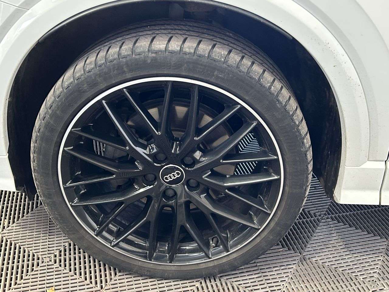 2019 AUDI Q2 2019 AUDI Q2