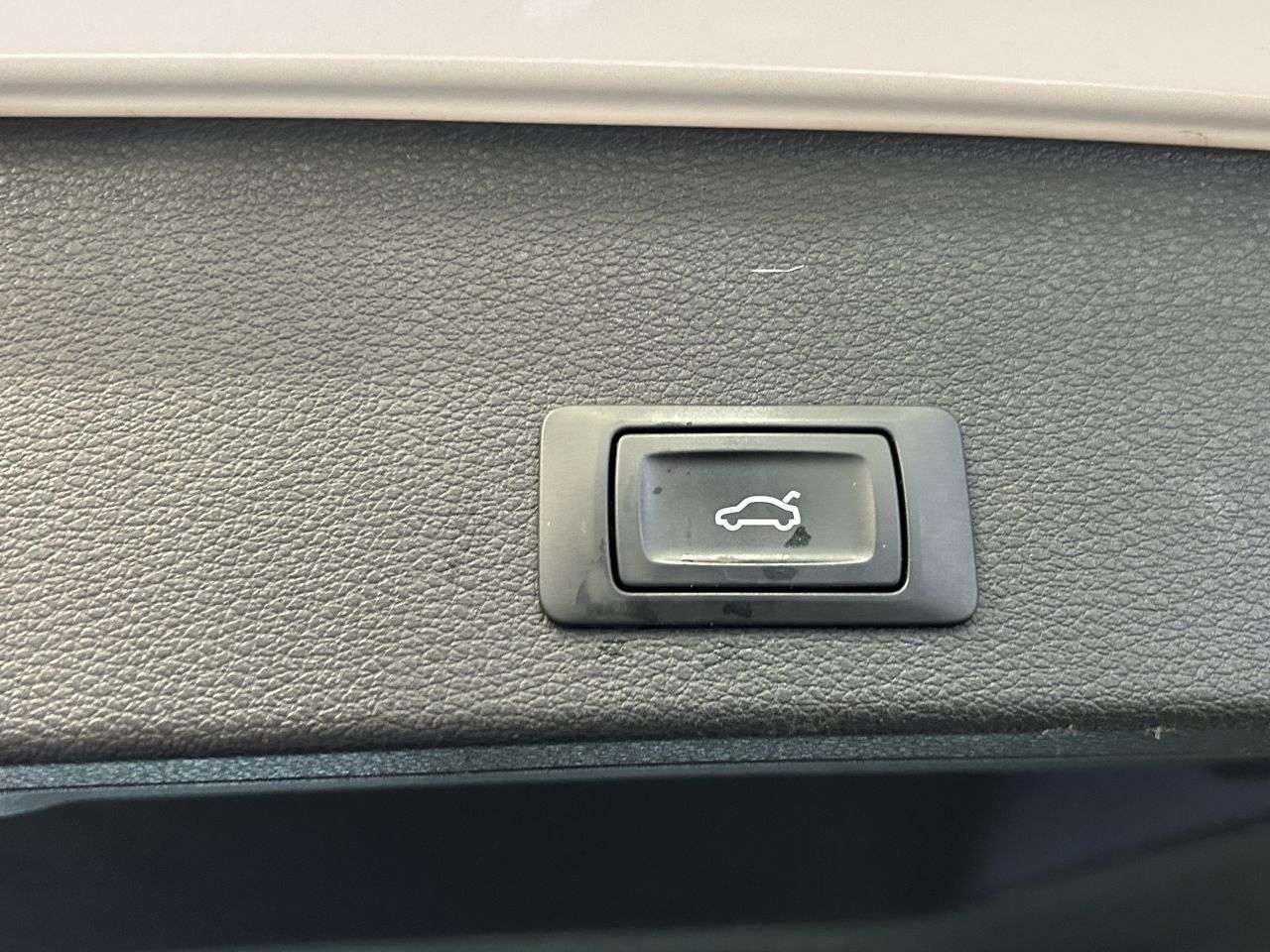 2019 AUDI Q2 2019 AUDI Q2