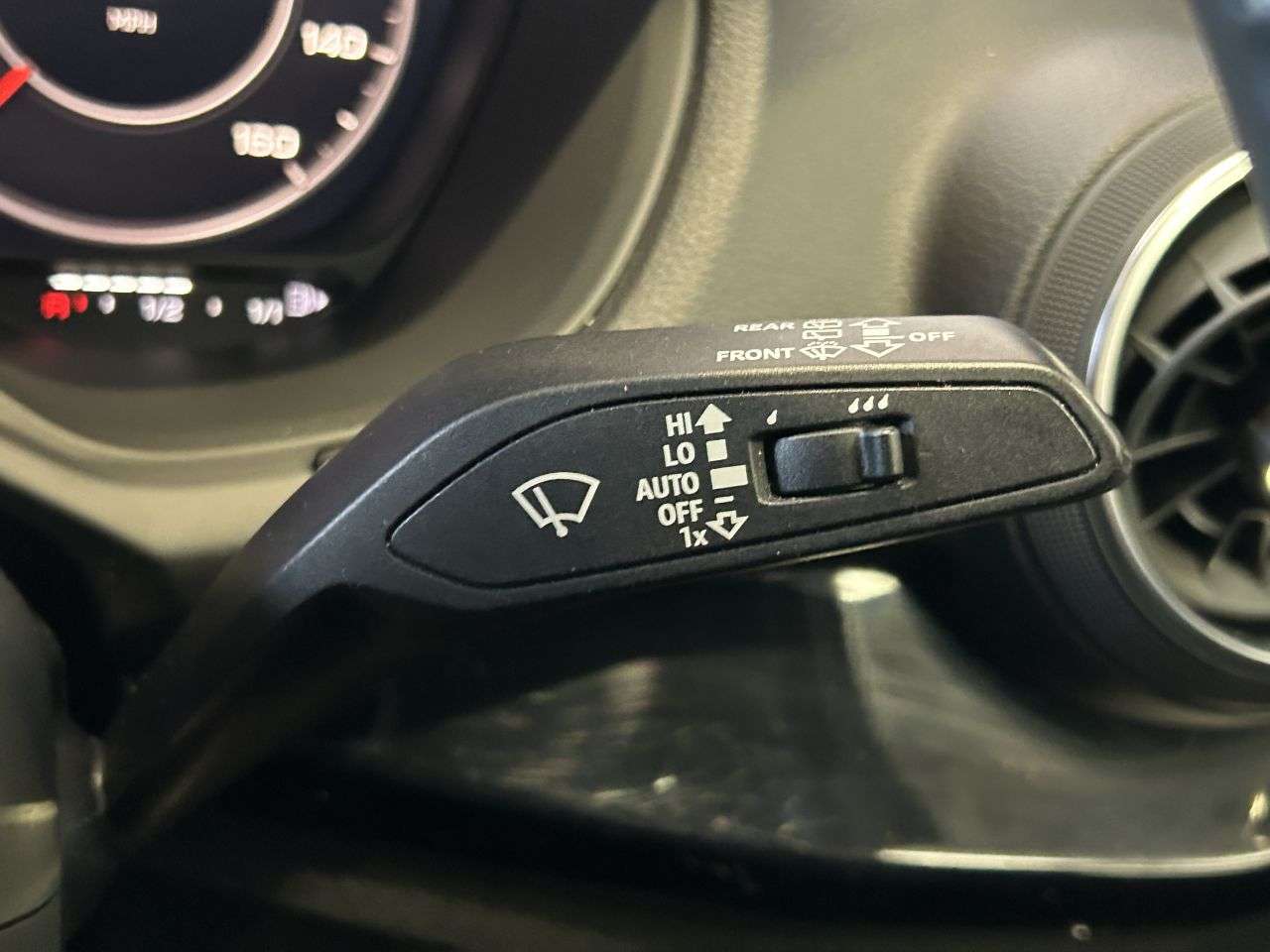 2019 AUDI Q2 2019 AUDI Q2