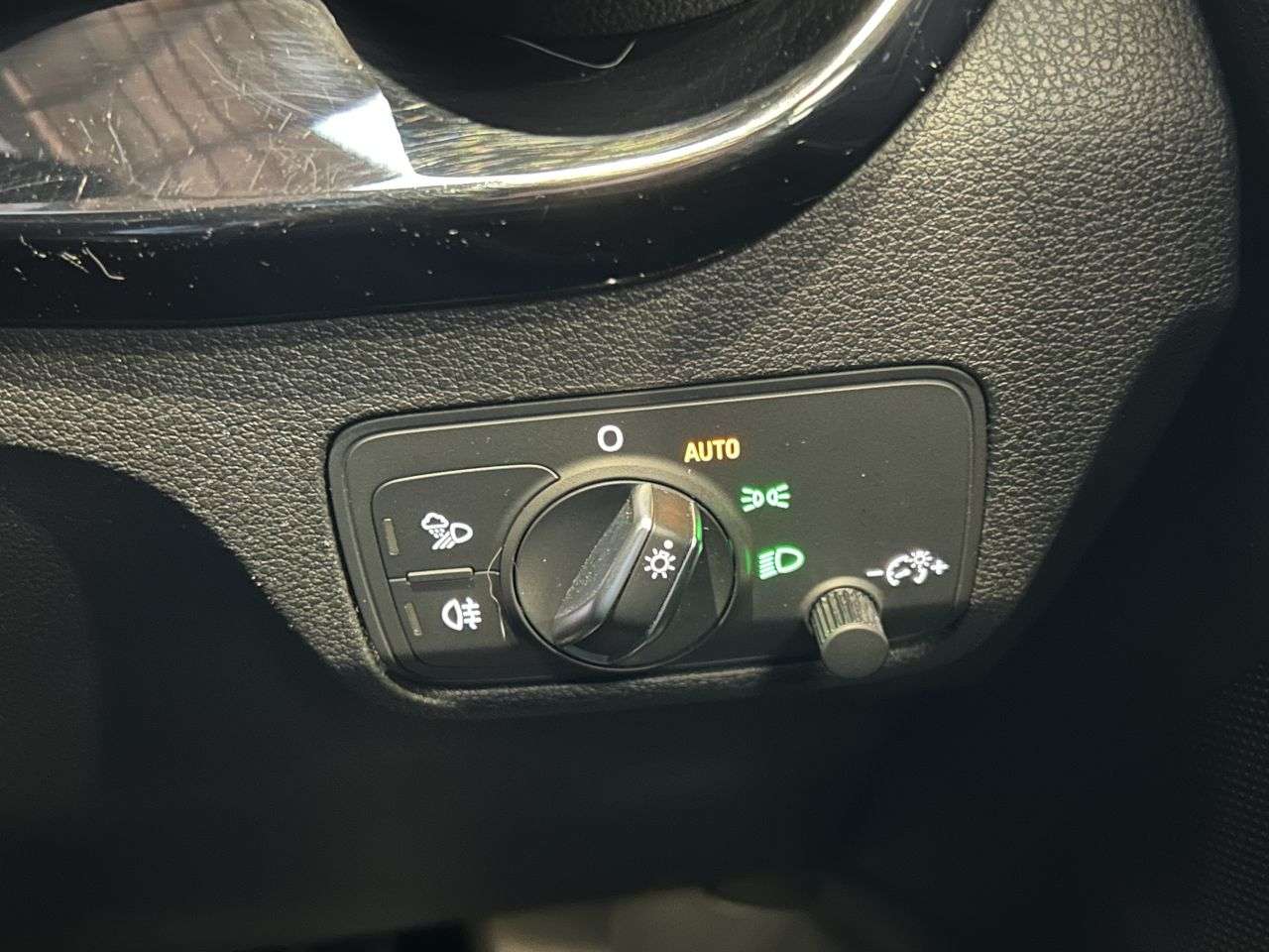 2019 AUDI Q2 2019 AUDI Q2