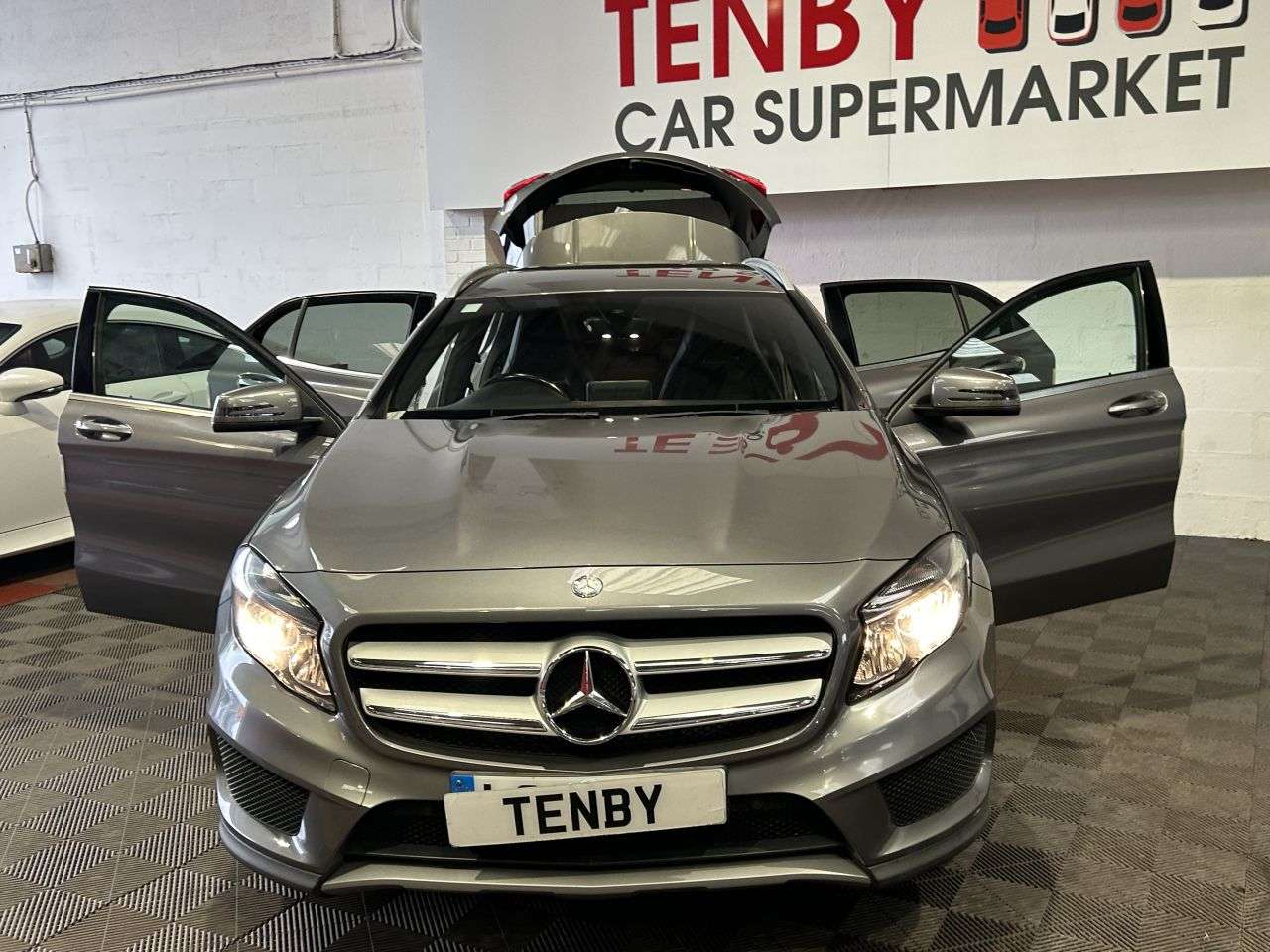 2016 MERCEDES-BENZ GLA 2016 MERCEDES-BENZ GLA