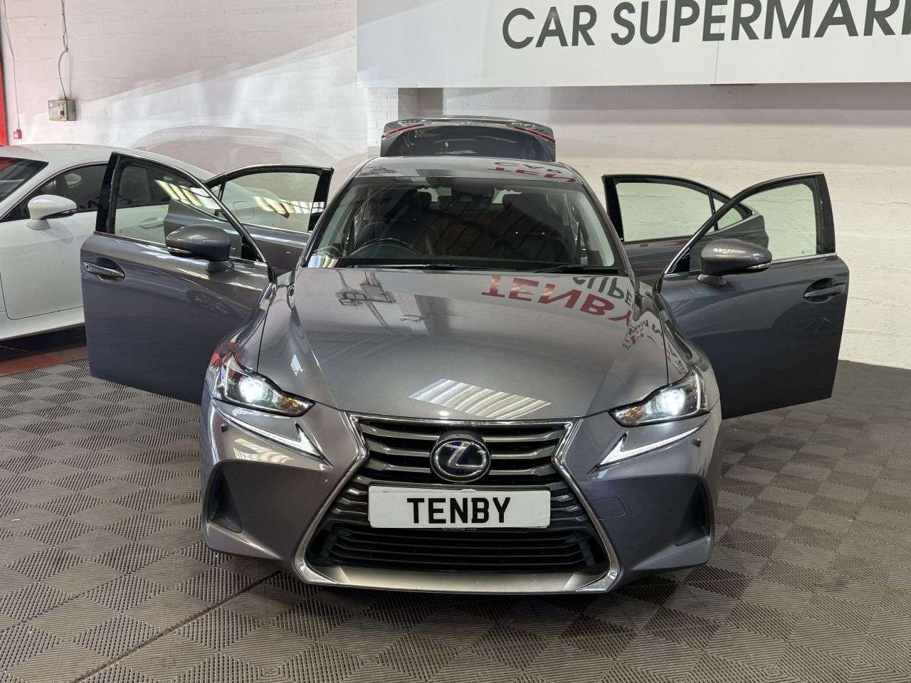 2018 LEXUS IS 2018 LEXUS IS