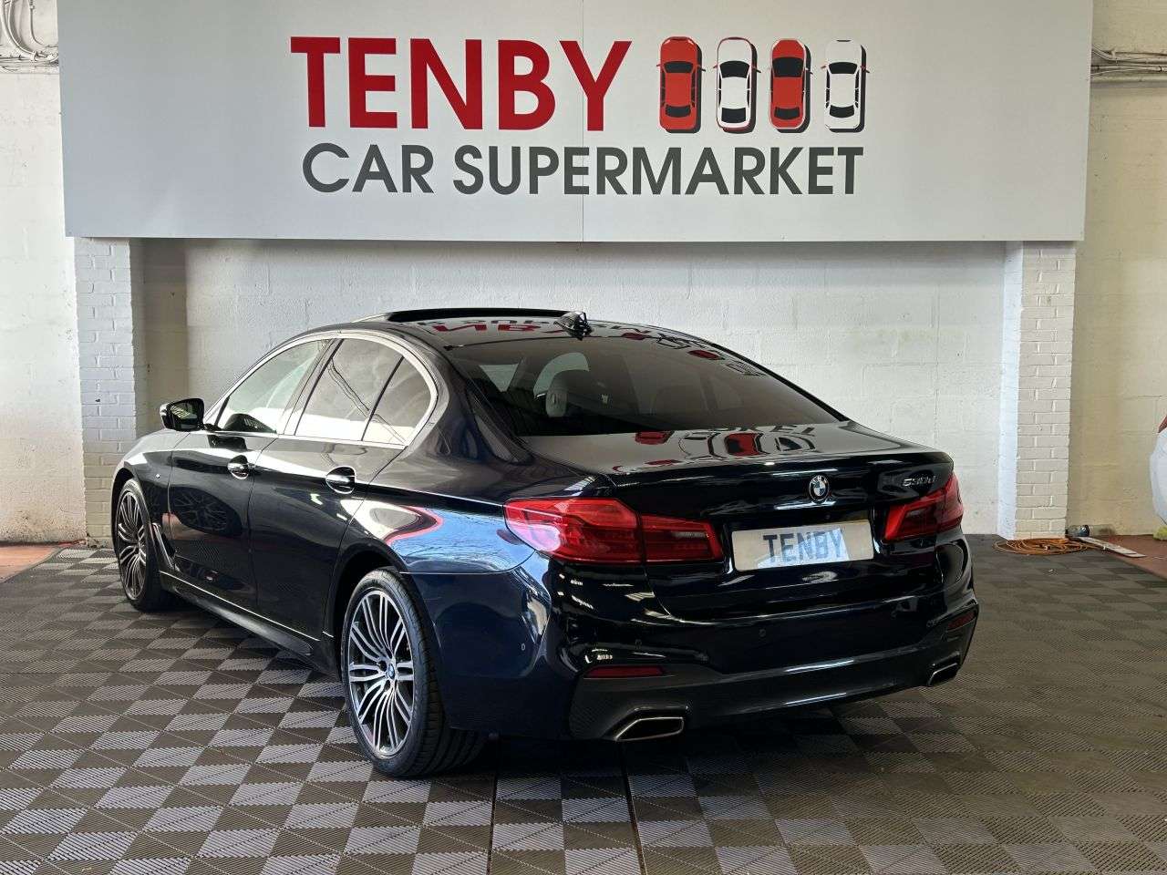 2017 BMW 5 SERIES 2017 BMW 5 SERIES