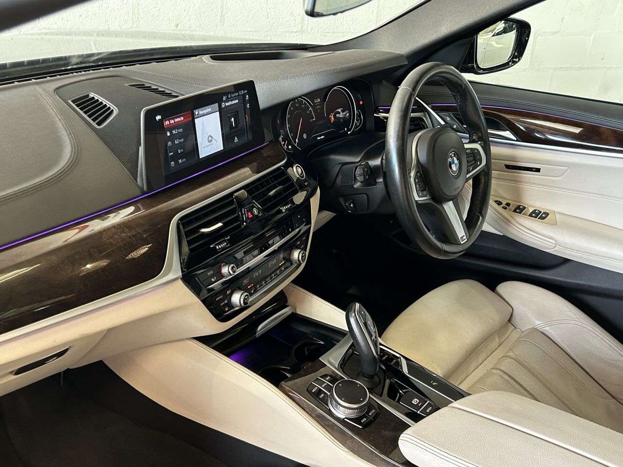 2017 BMW 5 SERIES 2017 BMW 5 SERIES