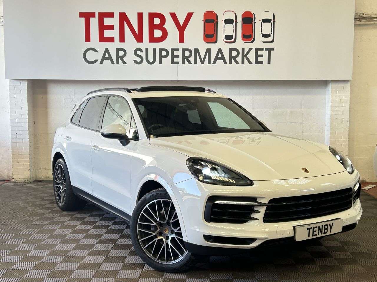 2018 PORSCHE CAYENNE 2018 PORSCHE CAYENNE