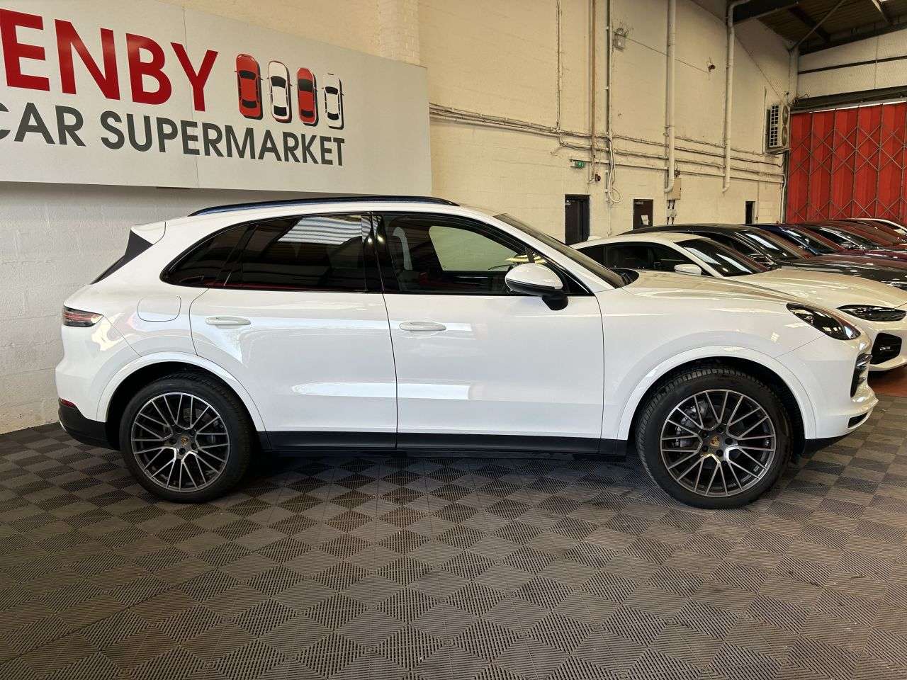 2018 PORSCHE CAYENNE 2018 PORSCHE CAYENNE