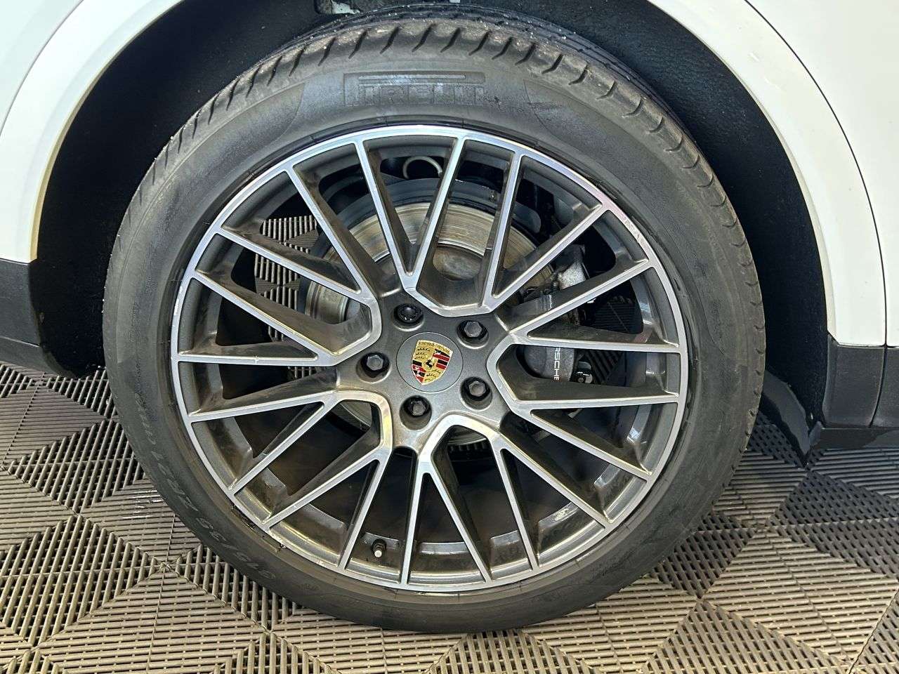 2018 PORSCHE CAYENNE 2018 PORSCHE CAYENNE