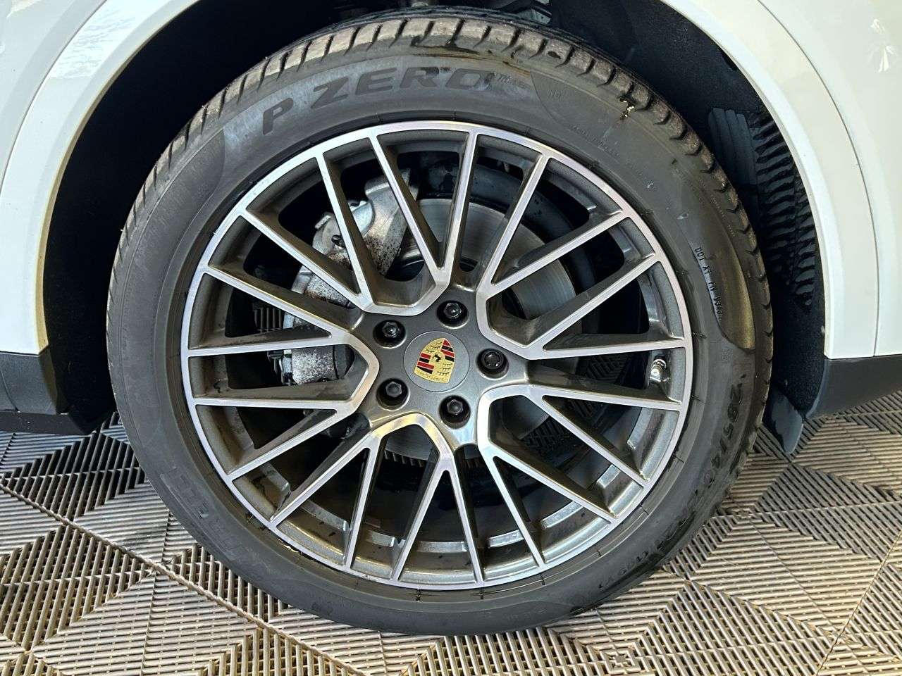 2018 PORSCHE CAYENNE 2018 PORSCHE CAYENNE