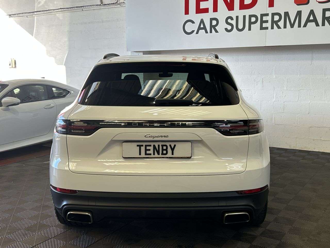 2018 PORSCHE CAYENNE 2018 PORSCHE CAYENNE