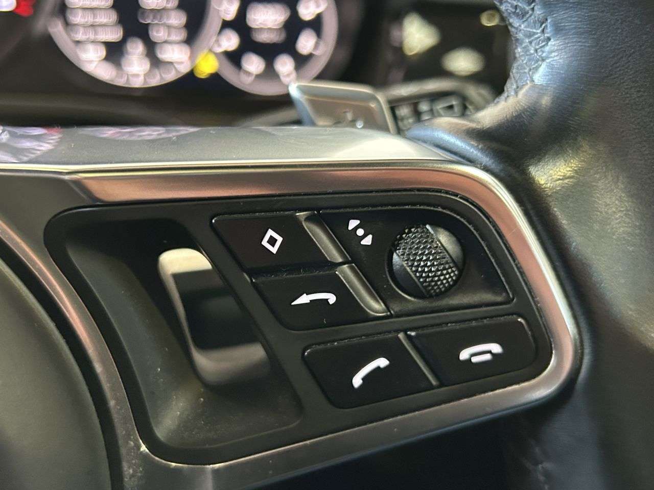 2018 PORSCHE CAYENNE 2018 PORSCHE CAYENNE