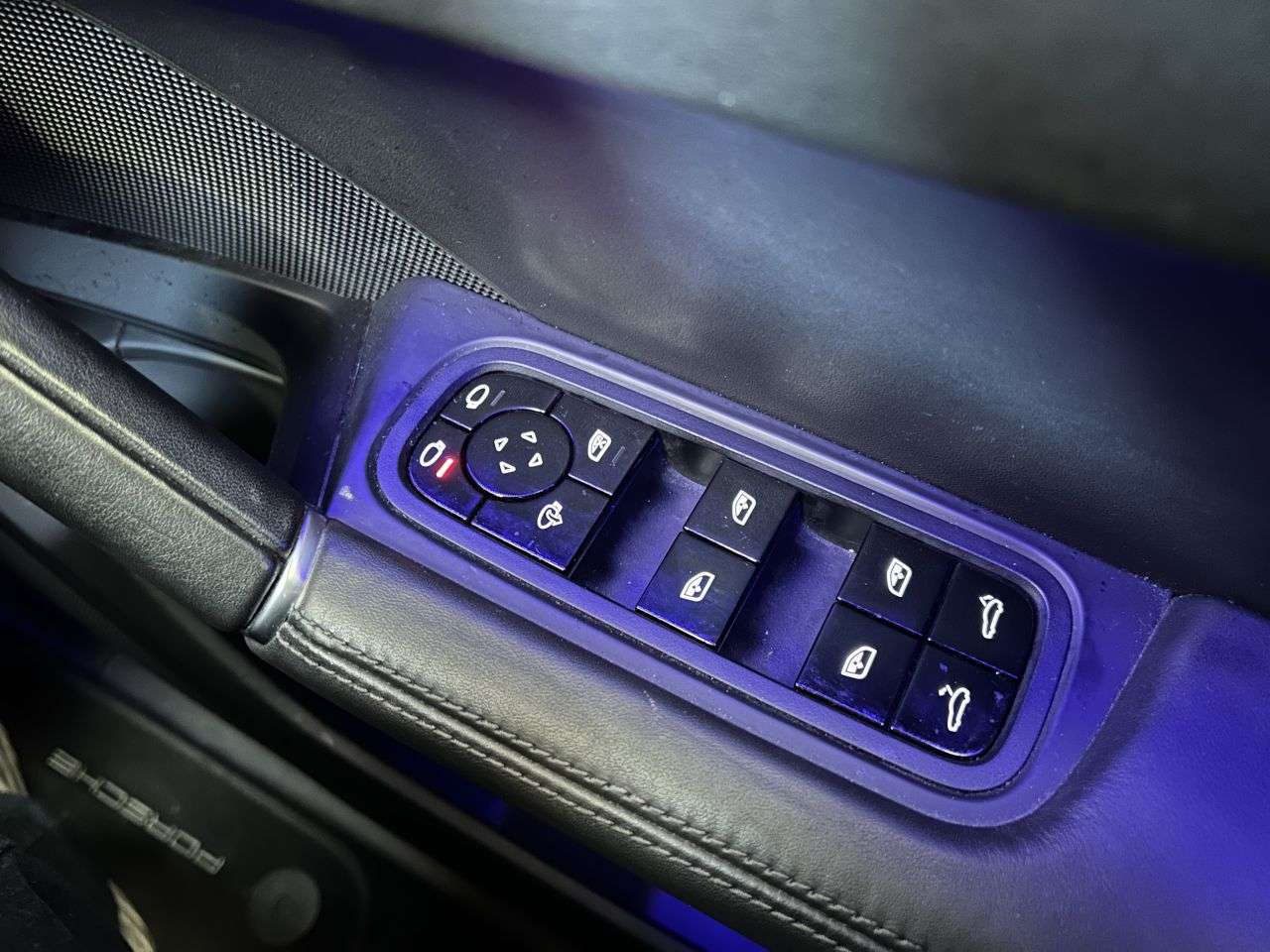 2018 PORSCHE CAYENNE 2018 PORSCHE CAYENNE