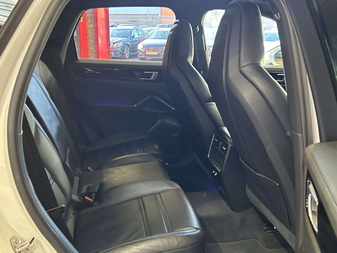 2018 PORSCHE CAYENNE 2018 PORSCHE CAYENNE