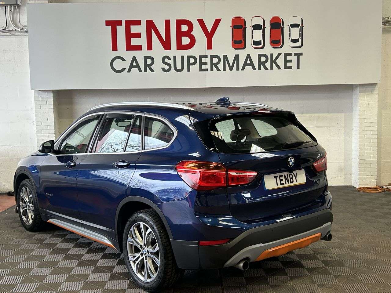 2016 BMW X1 2016 BMW X1